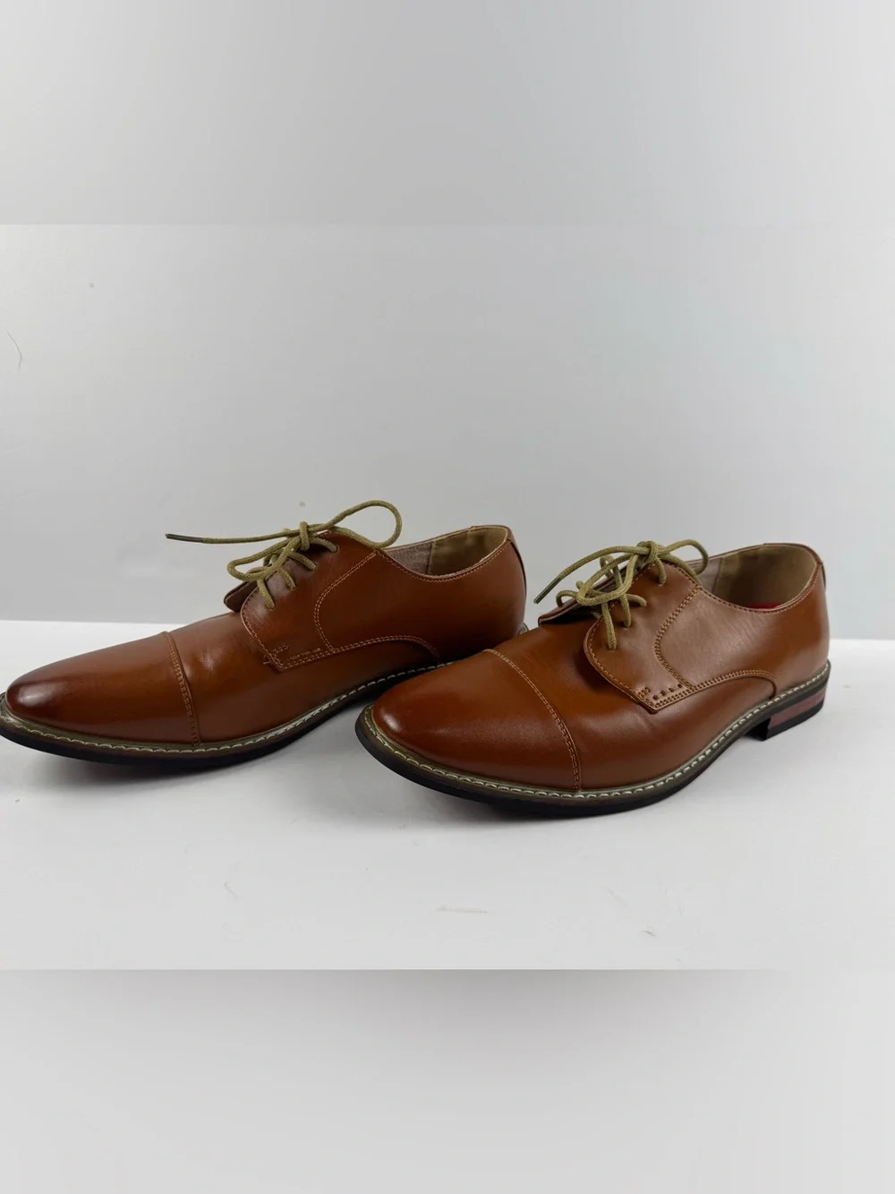Men's Tan Leather Cap-Toe Derby Shoes